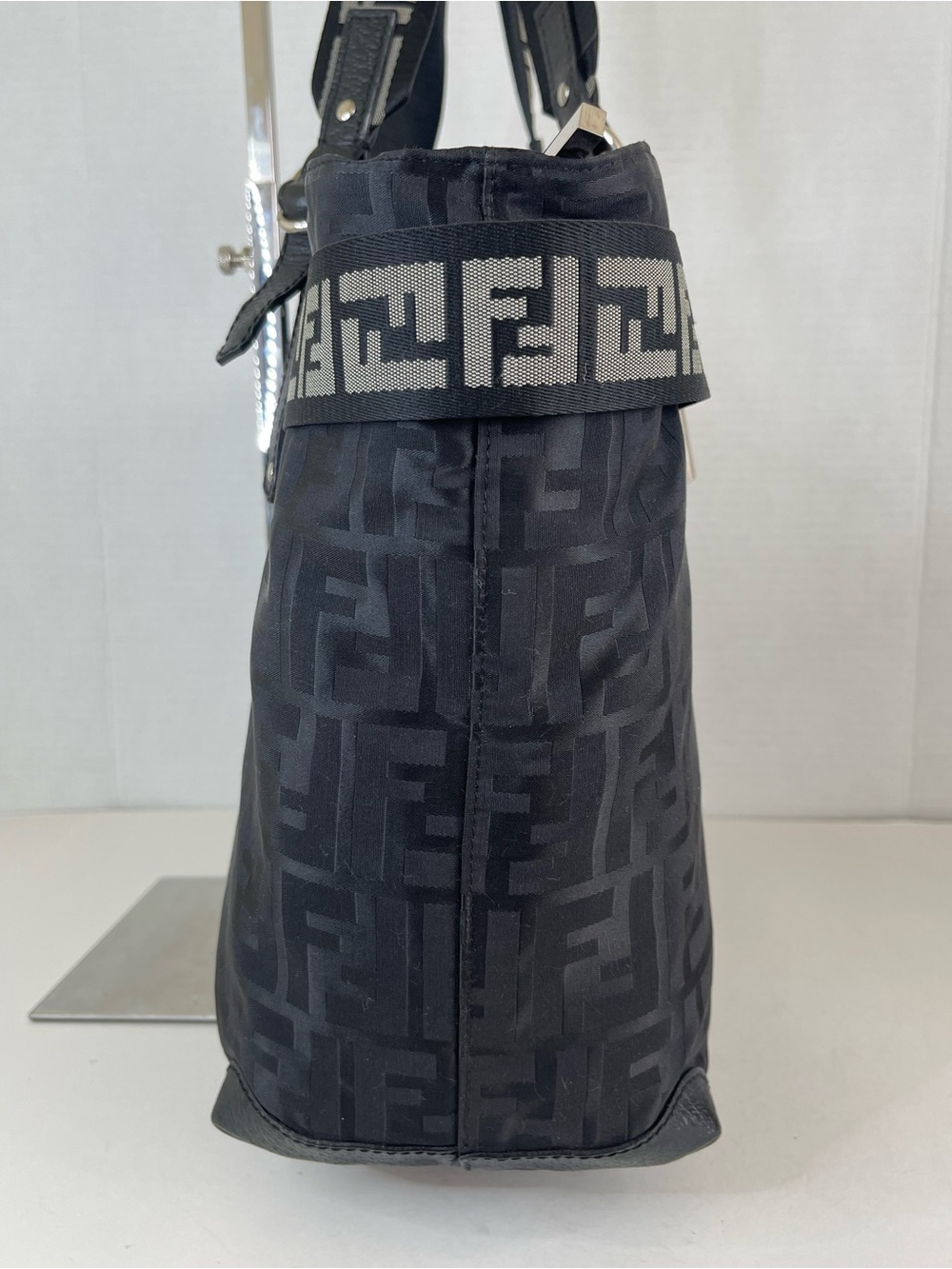 Fendi black Zucca nylon tote bag - Picture 5 of 15